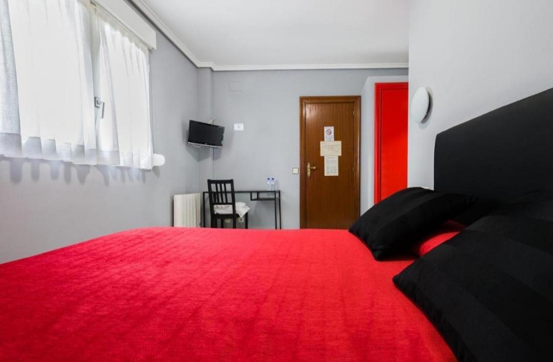 Pension La Mar Castro Urdiales Exterior photo