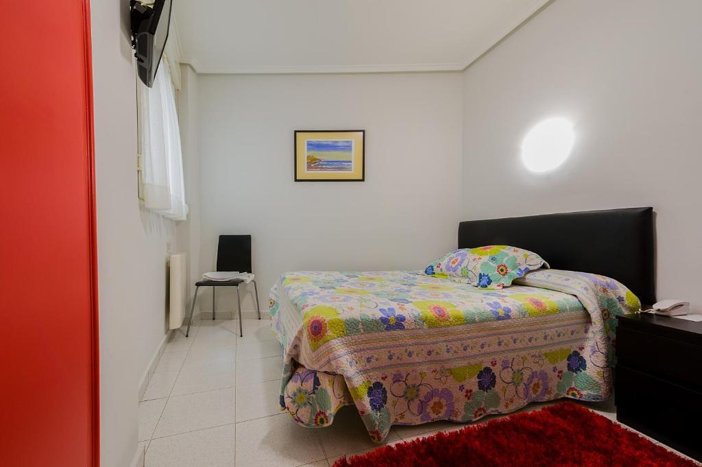 Pension La Mar Castro Urdiales Room photo